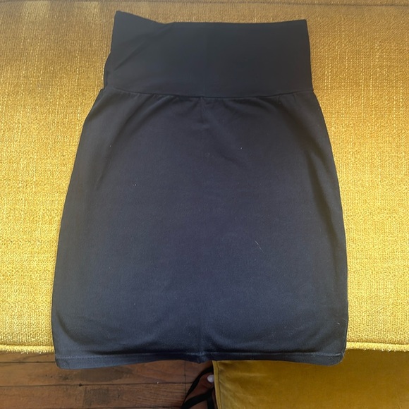 Aritzia Dresses & Skirts - Aritzia Talula Vintage Y2K mini skirt XXS